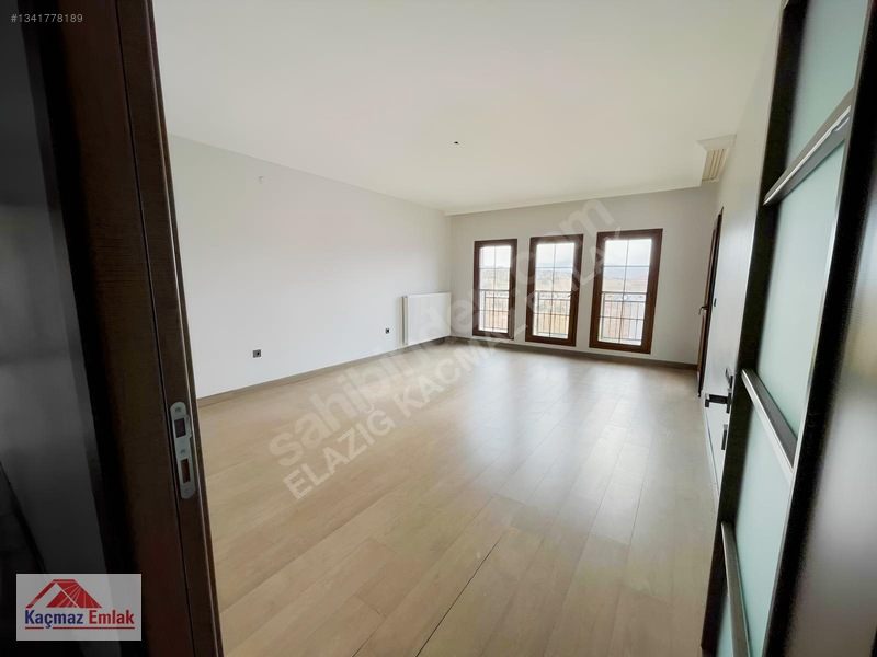 Kaçmaz Emlak'tan Güney Kent Tokiler De Arakat 3+1 Daire — fotoğraf 8