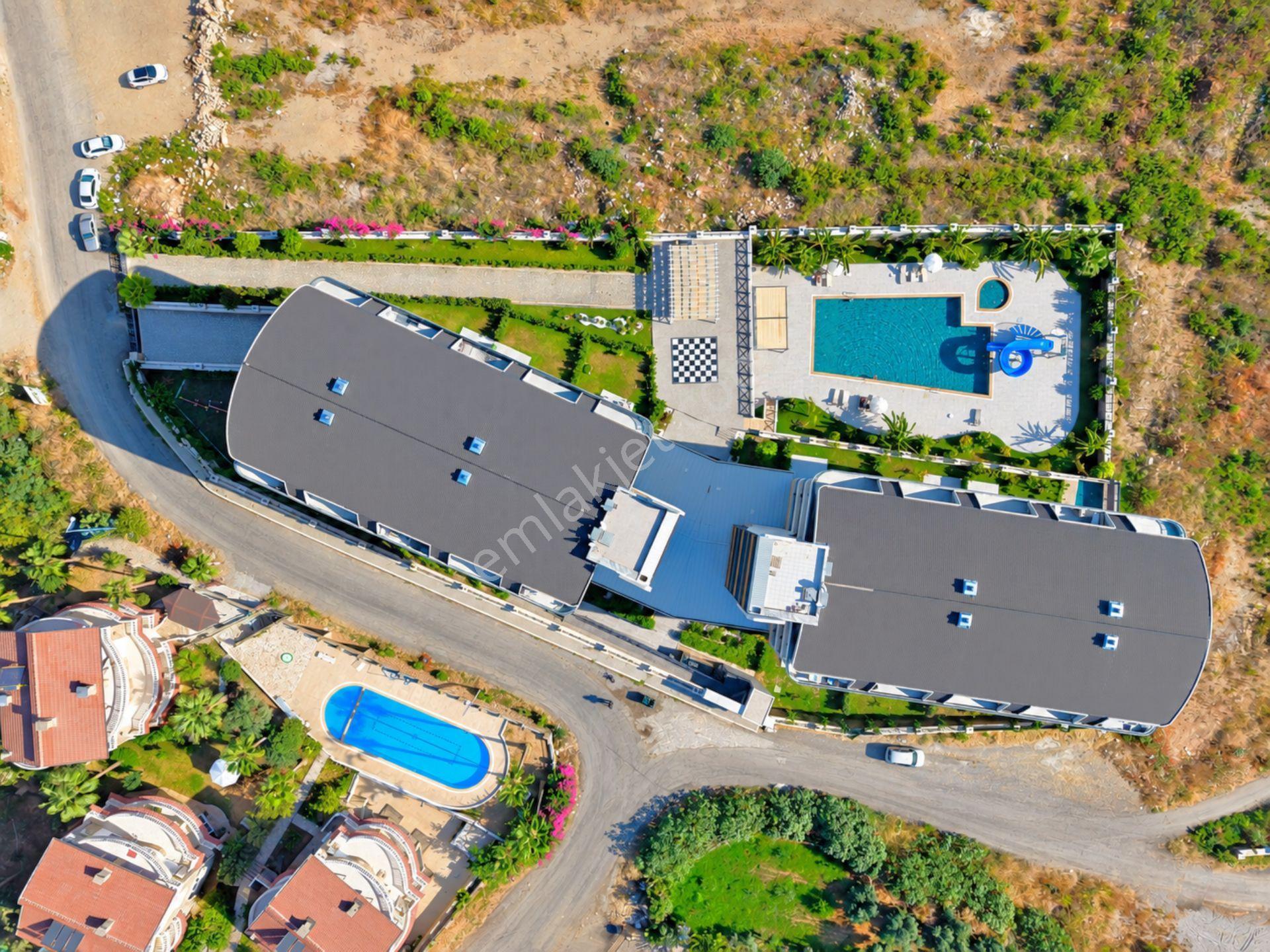 Alanya Oba'da Satılık Ful Eşyalı Deniz Ve Havuz Manzaralı 1+1 Daire — fotoğraf 8