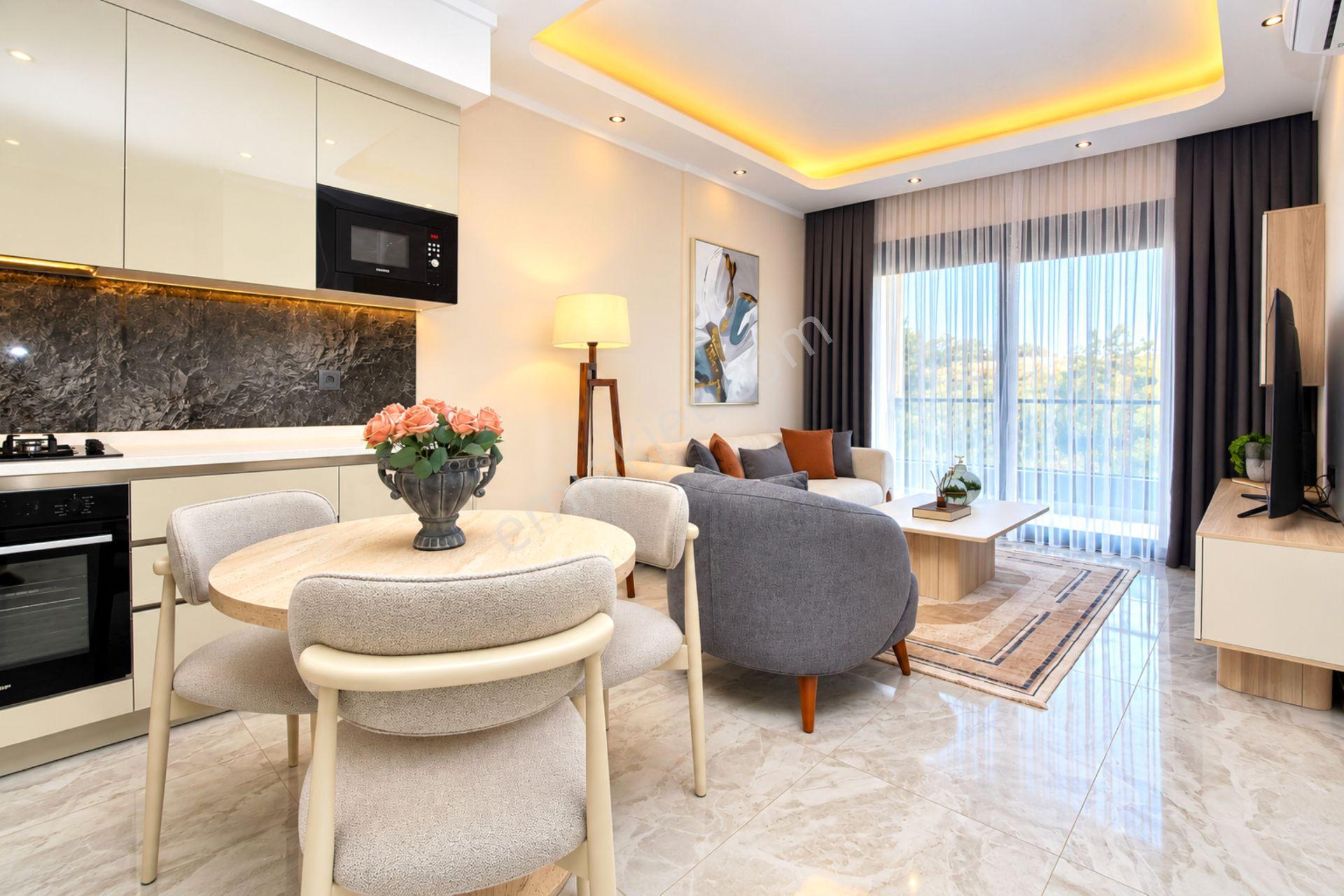 Alanya Oba'da Satılık Ful Eşyalı Deniz Ve Havuz Manzaralı 1+1 Daire — fotoğraf 11