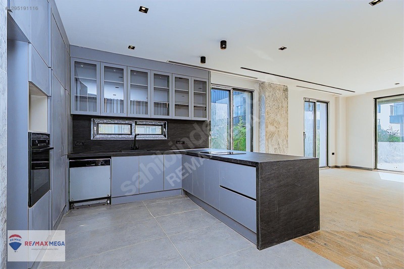 Yeşilbayır'da Site İçi Müstakil Havuzlu 4+1 Lüks Villa — fotoğraf 2