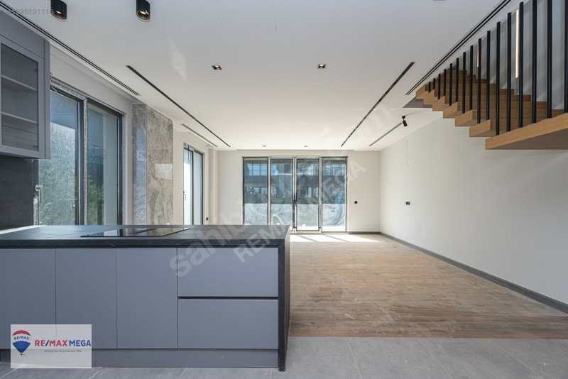 Yeşilbayır'da Site İçi Müstakil Havuzlu 4+1 Lüks Villa — fotoğraf 4