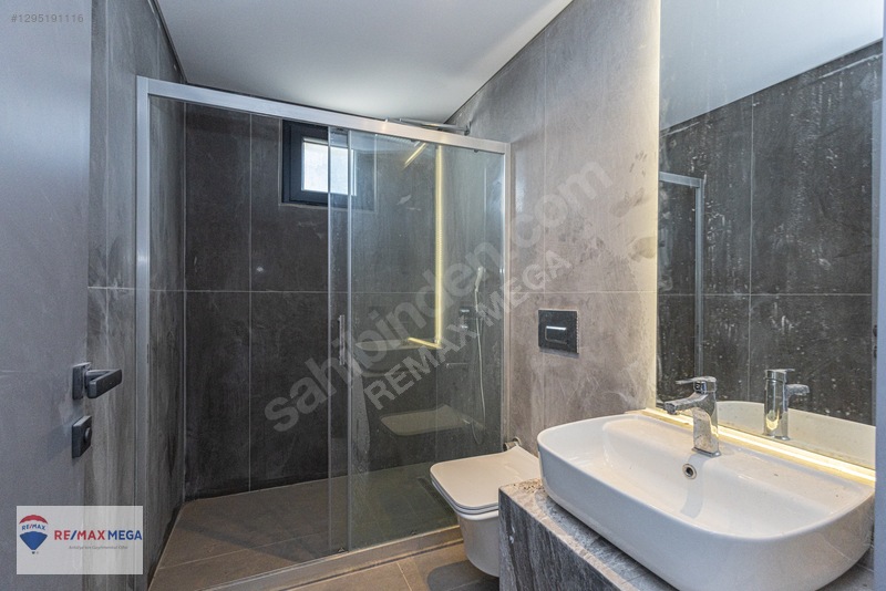 Yeşilbayır'da Site İçi Müstakil Havuzlu 4+1 Lüks Villa — fotoğraf 8