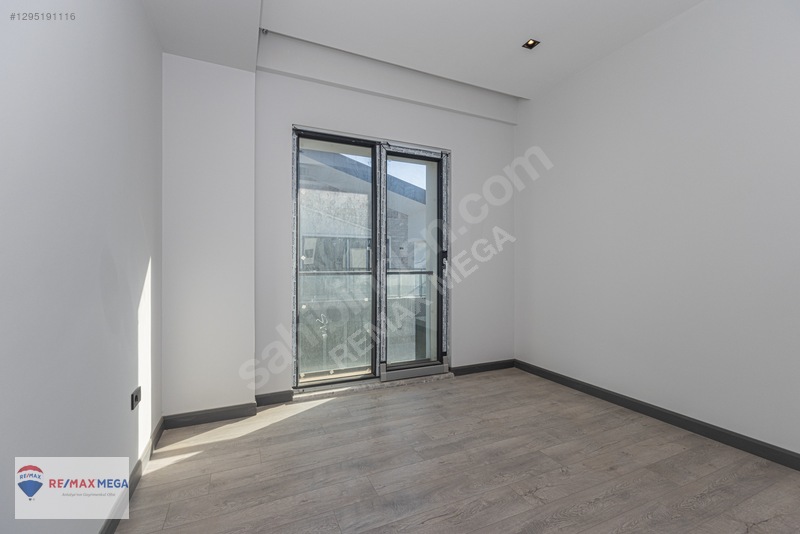 Yeşilbayır'da Site İçi Müstakil Havuzlu 4+1 Lüks Villa — fotoğraf 12