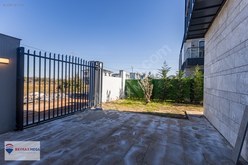 Yeşilbayır'da Site İçi Müstakil Havuzlu 4+1 Lüks Villa — fotoğraf 24