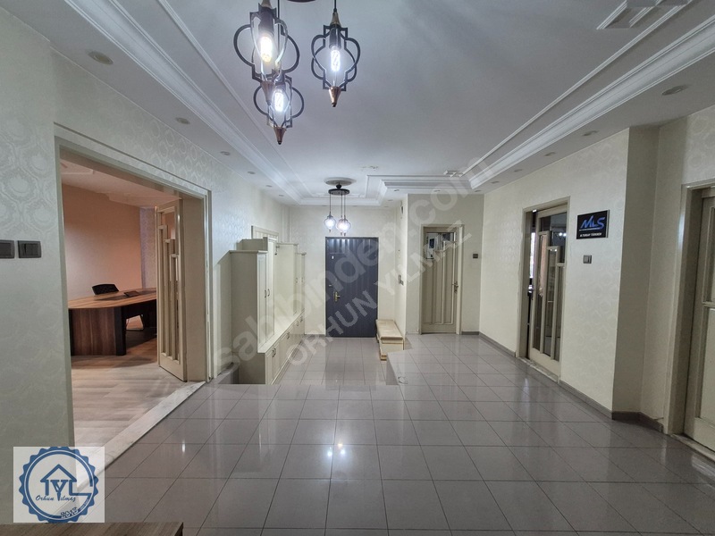 Güvenevler'de Cadde Üzeri Kiralık 650m² Müstakil Villa (ofis) — fotoğraf 8