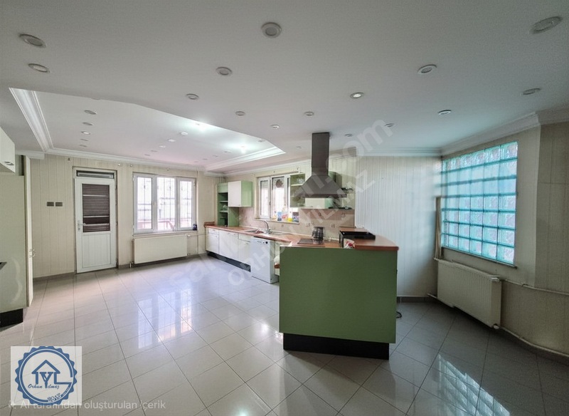 Güvenevler'de Cadde Üzeri Kiralık 650m² Müstakil Villa (ofis) — fotoğraf 13