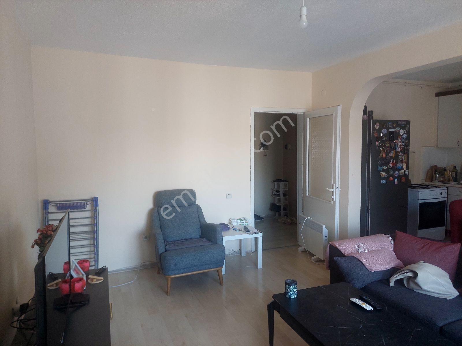 Emlak Bankası 3. Etaplarda 1+1 Satılık Daire — fotoğraf 4