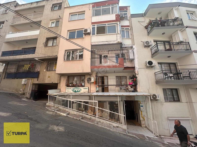Turpa Vip'ten Ödemiş Ekmek Fırını Yakını Satılık Daire — fotoğraf 3