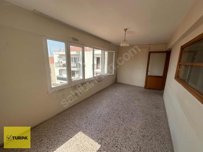 Turpa Vip'ten Ödemiş Ekmek Fırını Yakını Satılık Daire — fotoğraf 33