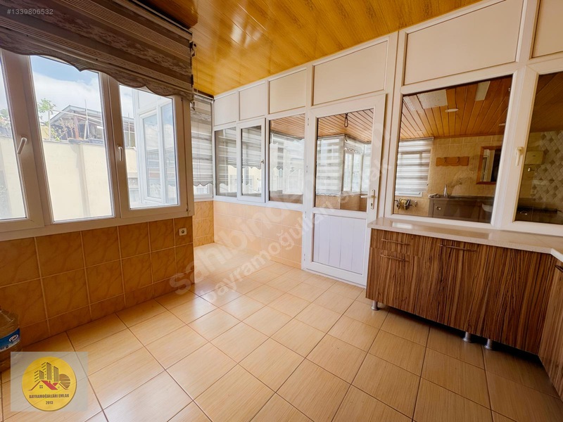 Buca Yeşilbağlar Mah. Merkezde Satılık 2+0 Teraslı Daire — fotoğraf 5