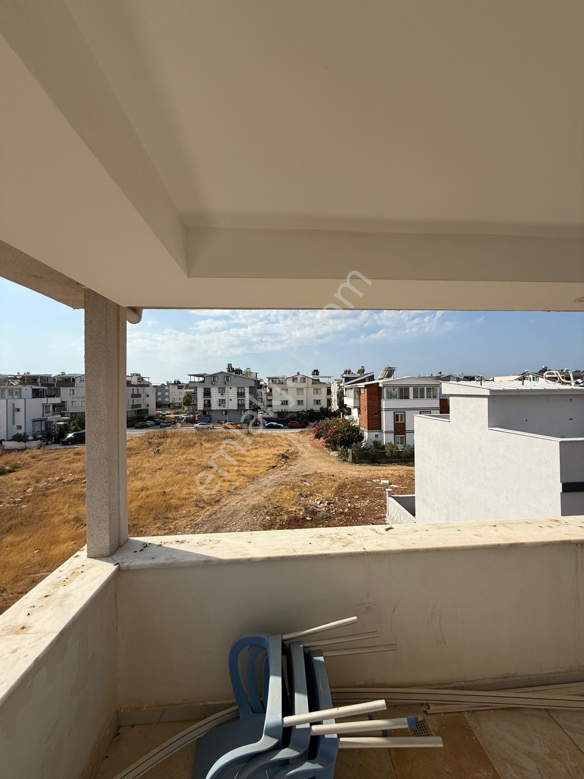 Acil Satılık 3+1 Villa Ayrı Mutfak — fotoğraf 6
