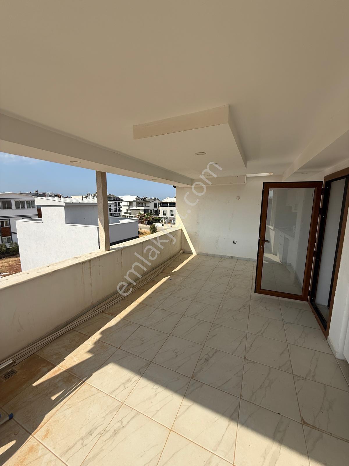 Acil Satılık 3+1 Villa Ayrı Mutfak — fotoğraf 8
