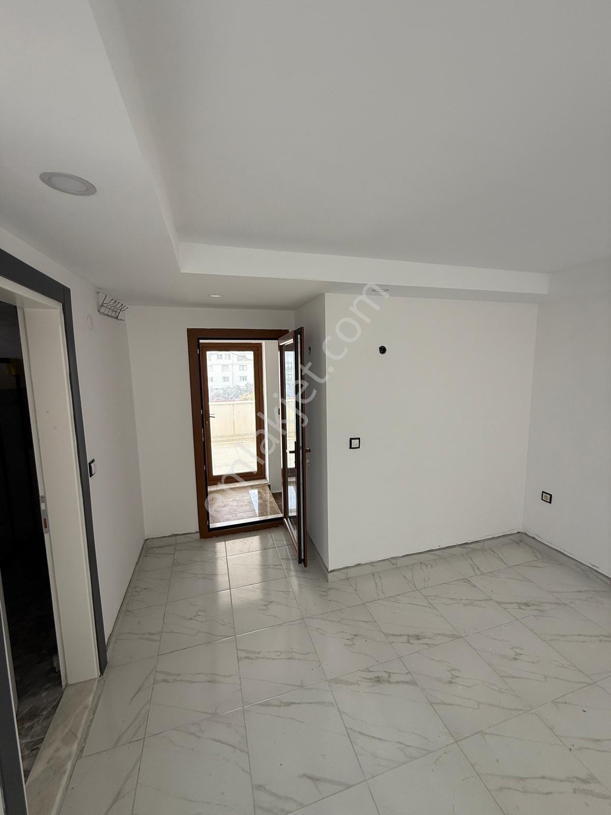 Acil Satılık 3+1 Villa Ayrı Mutfak — fotoğraf 10