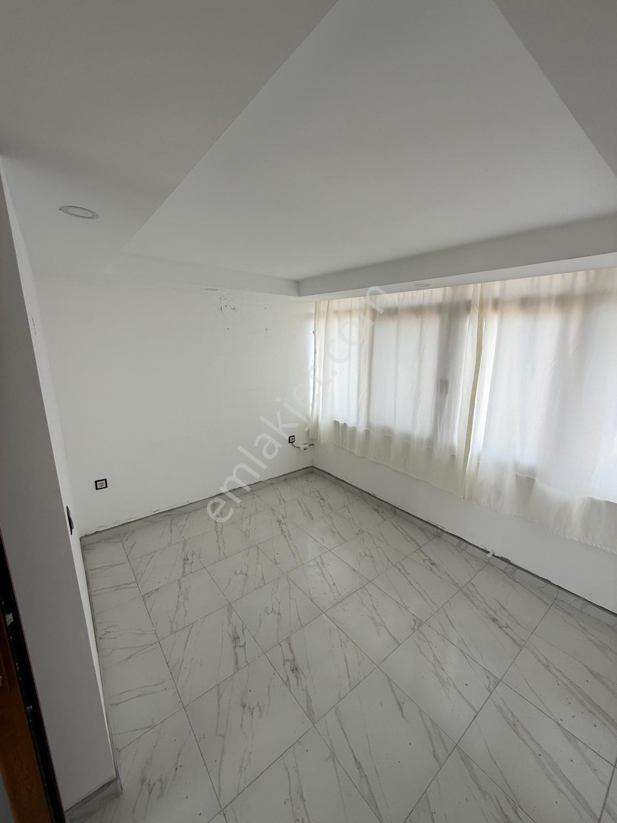 Acil Satılık 3+1 Villa Ayrı Mutfak — fotoğraf 12