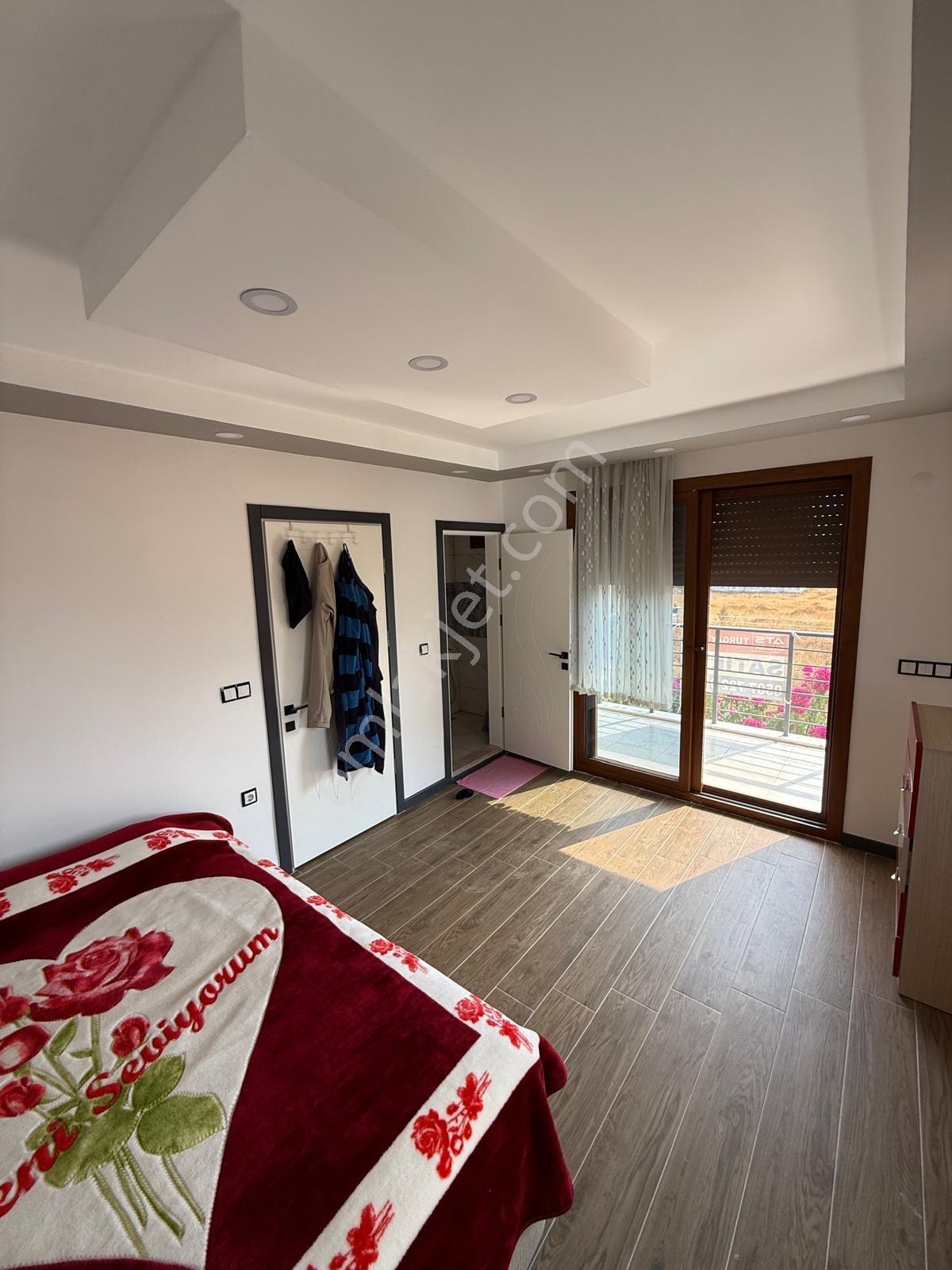 Acil Satılık 3+1 Villa Ayrı Mutfak — fotoğraf 16