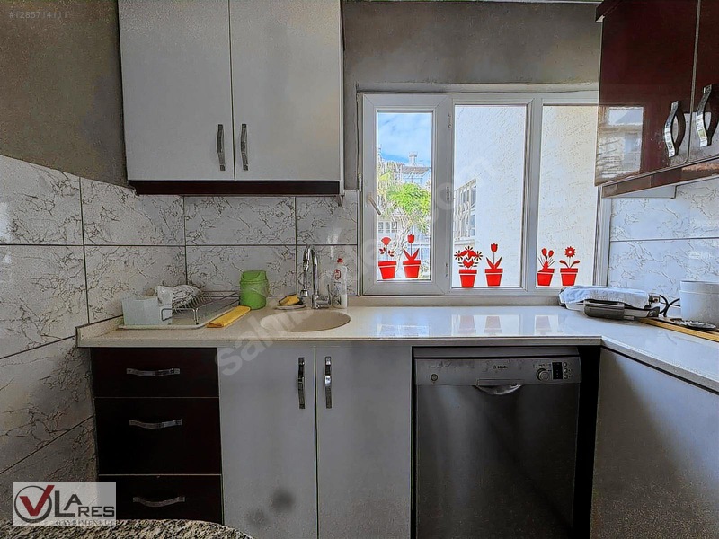 Örnekköy Sitesinde Özel Plajlı Denize 250m Müstakil Girişli 2+1 — fotoğraf 25
