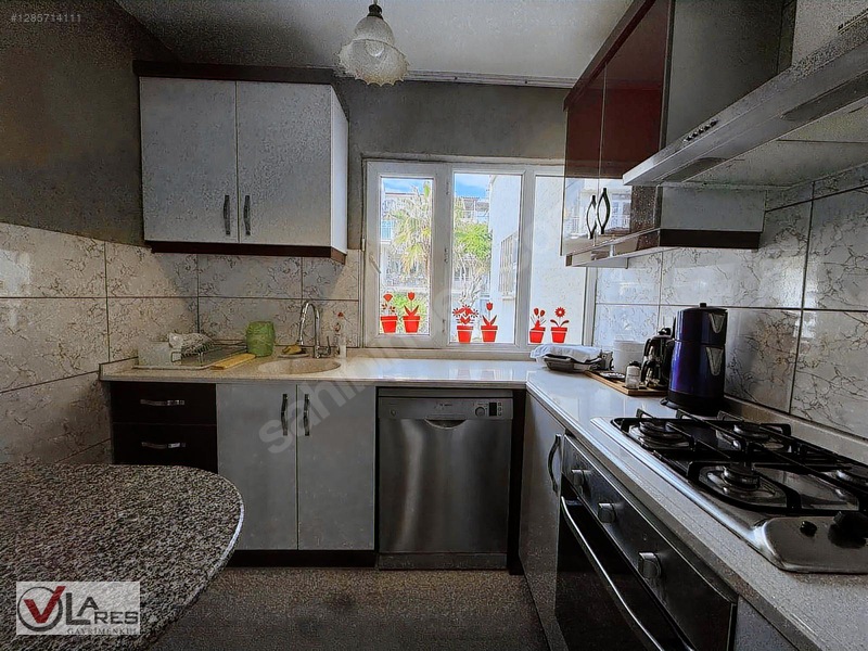 Örnekköy Sitesinde Özel Plajlı Denize 250m Müstakil Girişli 2+1 — fotoğraf 26