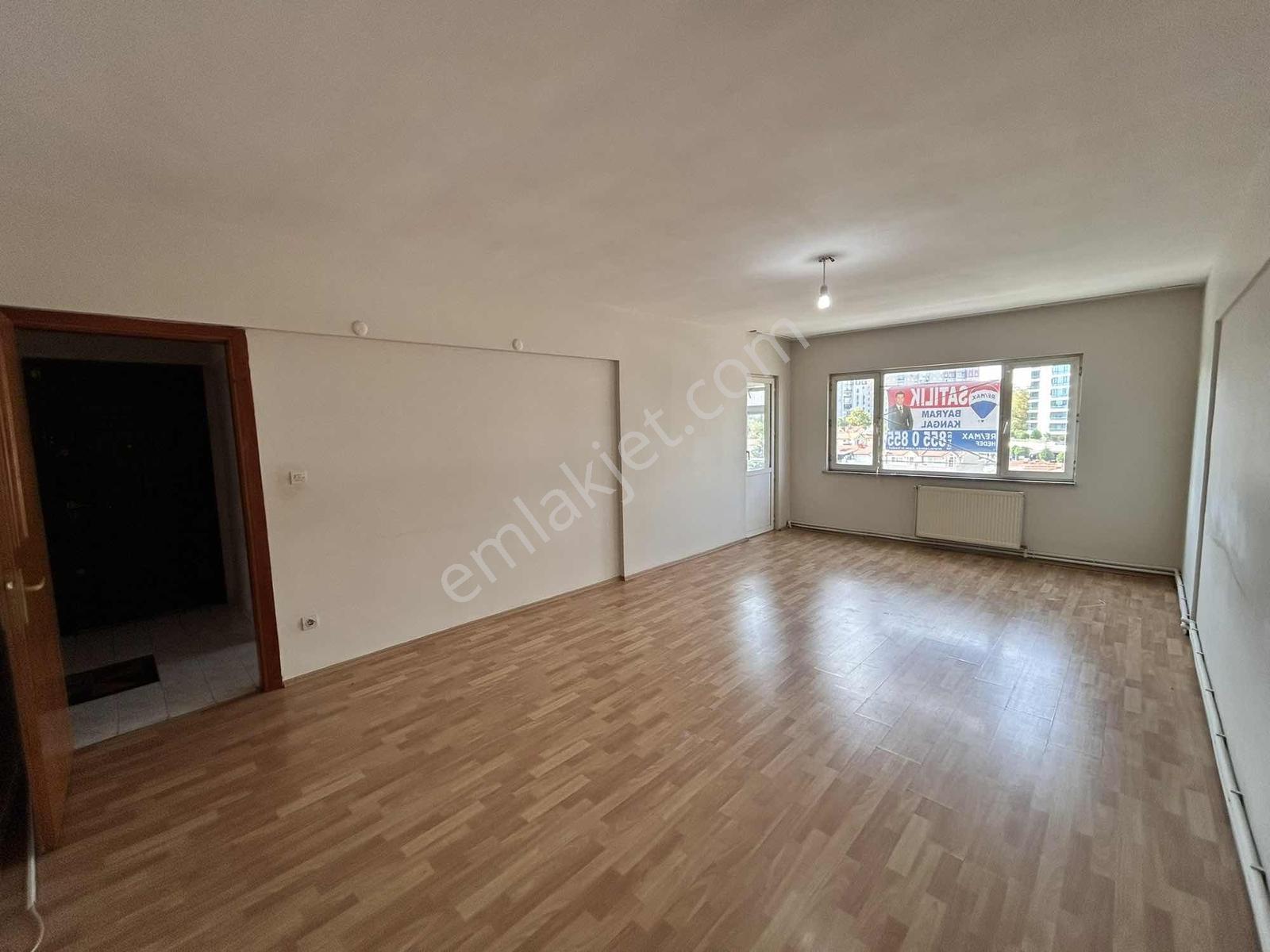 Remaxhedef Beylikdüzü Barış Mah. Işık 64 Sitesi 6. Kat 3+1 Daire — fotoğraf 4