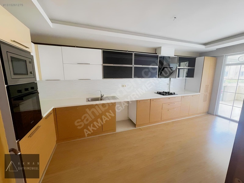 Akman/cağaloğlu 150m/site İçi/cam Balkonlu/katta Tek Daire 3+1 — fotoğraf 4