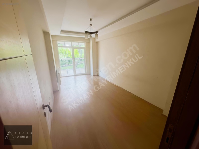 Akman/cağaloğlu 150m/site İçi/cam Balkonlu/katta Tek Daire 3+1 — fotoğraf 15