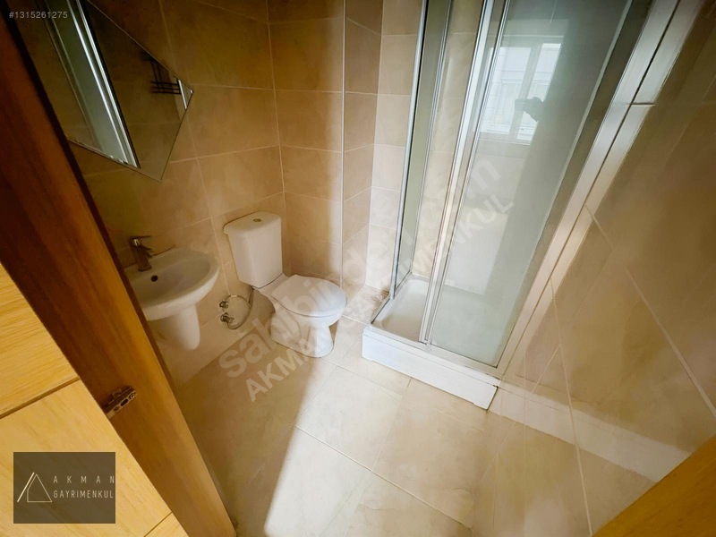 Akman/cağaloğlu 150m/site İçi/cam Balkonlu/katta Tek Daire 3+1 — fotoğraf 26