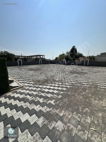 Bilim Üniversitesi Karşısı Havuzlu Sitede Satılık 1+1 — fotoğraf 3