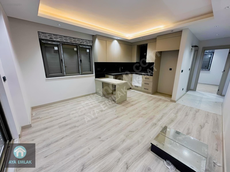 Bilim Üniversitesi Karşısı Havuzlu Sitede Satılık 1+1 — fotoğraf 11