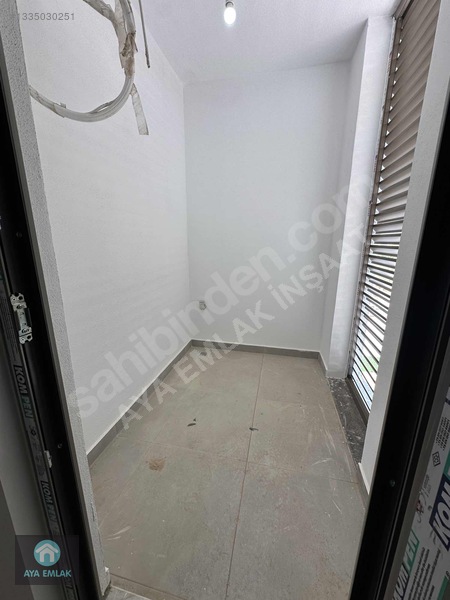 Bilim Üniversitesi Karşısı Havuzlu Sitede Satılık 1+1 — fotoğraf 13