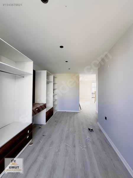 Edremit'te Hilton Oteli Arkasında Satılık 6+1 Triplex Villa — fotoğraf 16