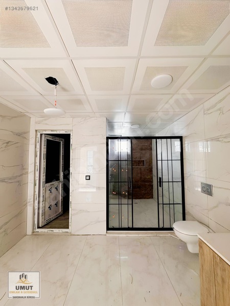 Edremit'te Hilton Oteli Arkasında Satılık 6+1 Triplex Villa — fotoğraf 20
