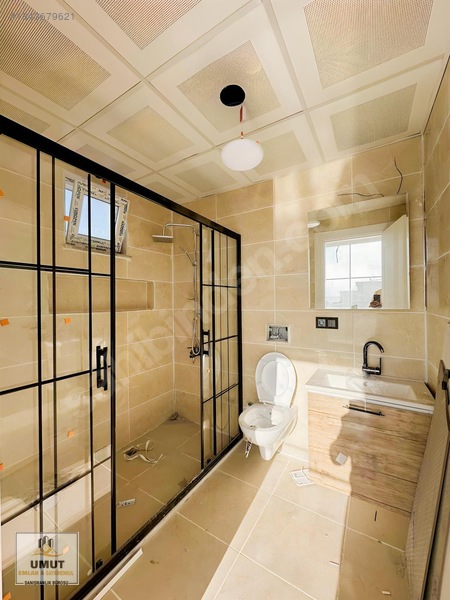 Edremit'te Hilton Oteli Arkasında Satılık 6+1 Triplex Villa — fotoğraf 25