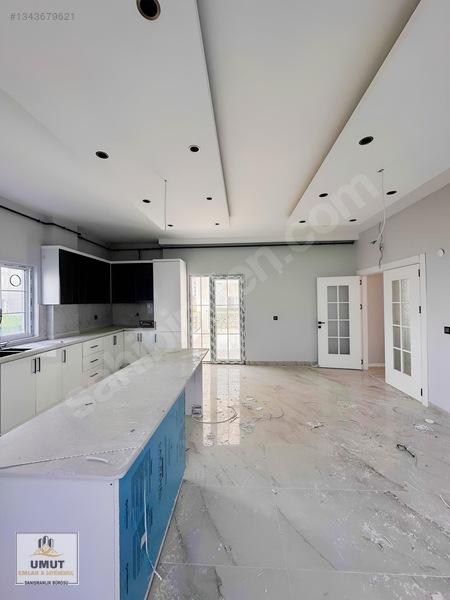 Edremit'te Hilton Oteli Arkasında Satılık 6+1 Triplex Villa — fotoğraf 26