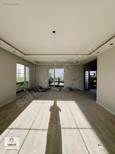 Edremit'te Hilton Oteli Arkasında Satılık 6+1 Triplex Villa — fotoğraf 31