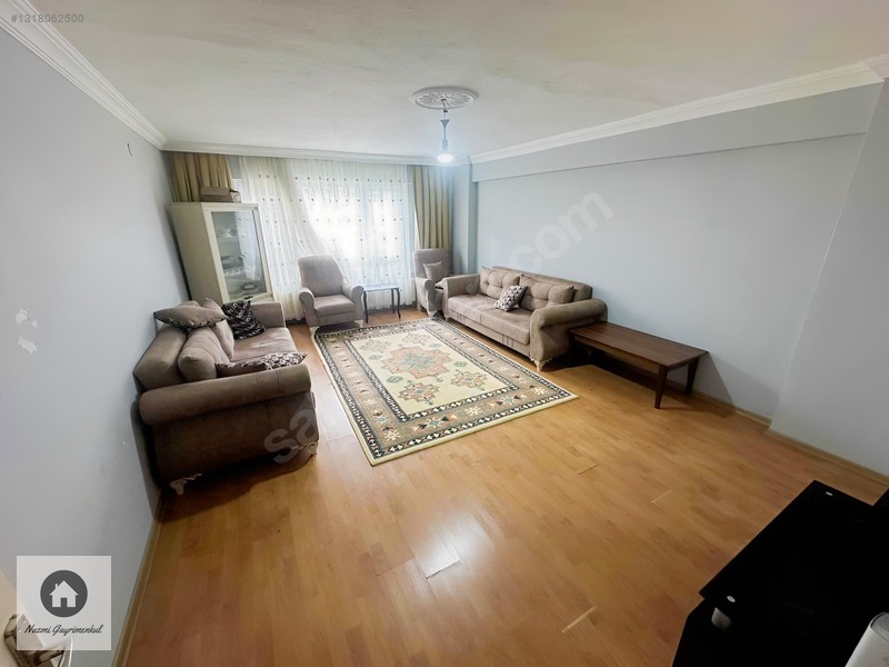 ** Mutlu Mah.de Geniş Kat Konumunda 3+1 Satılık Daire ** — fotoğraf 5