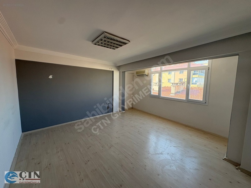 Çtn'den Narlıdere Cadde Üstünde,temiz,bakımlı, Kiralık Büro-ofis — fotoğraf 3