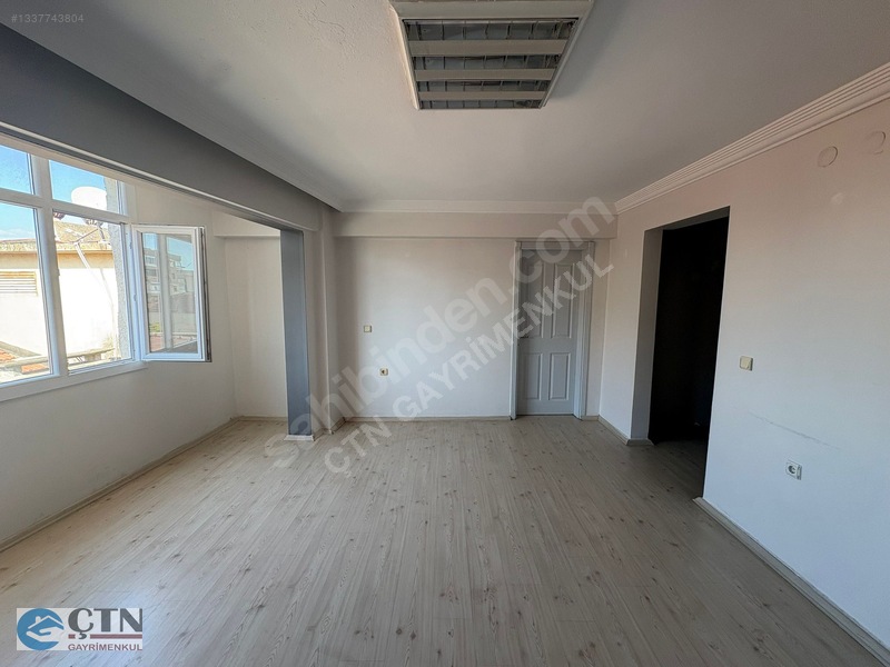 Çtn'den Narlıdere Cadde Üstünde,temiz,bakımlı, Kiralık Büro-ofis — fotoğraf 4