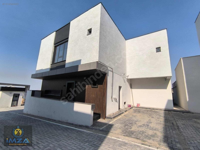 İmza'Dan Yaşam Tarzınızı Değiştirecek 4+1 Villa