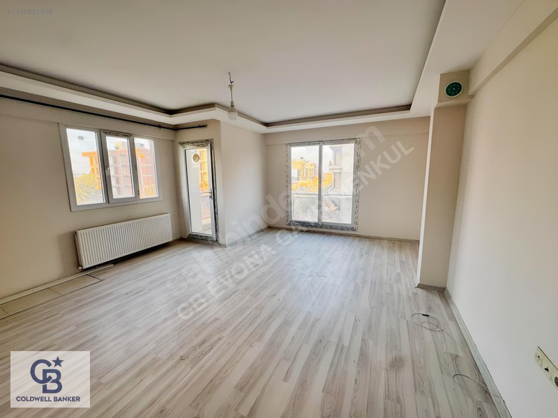 Evonadan Muradiyede Ara Kat Açık Mutfak 2+1 Kiralık Daire — fotoğraf 3