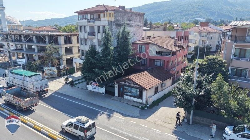 Remax Mavi'Den Sapanca'Da Tic. İmarlı,Yatırım Değeri Yüksek Bina