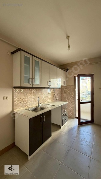 Piramit Gm'den Abdurrahman Gazide Satılık 2+1 Daire — fotoğraf 6