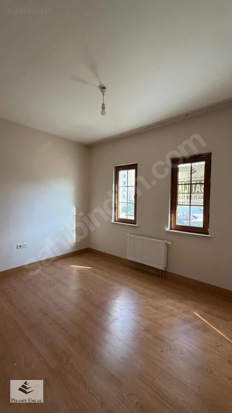 Piramit Gm'den Abdurrahman Gazide Satılık 2+1 Daire — fotoğraf 10
