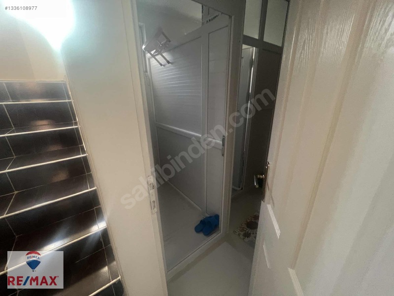 Hazar Gölünde Yüce Tatil Sitesinde Satılık 4+1 Yazlık Villa — fotoğraf 11