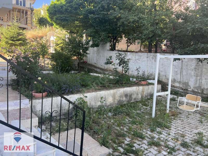 Hazar Gölünde Yüce Tatil Sitesinde Satılık 4+1 Yazlık Villa — fotoğraf 19