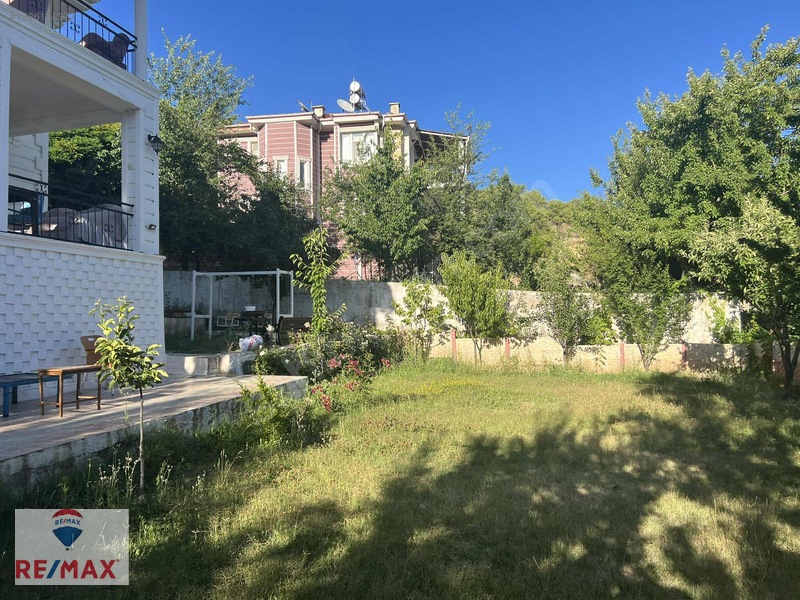 Hazar Gölünde Yüce Tatil Sitesinde Satılık 4+1 Yazlık Villa — fotoğraf 22