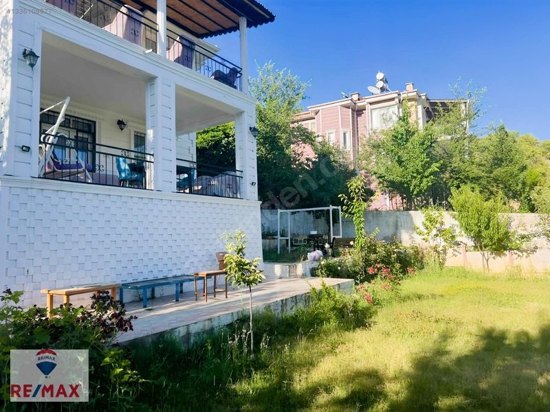 Hazar Gölünde Yüce Tatil Sitesinde Satılık 4+1 Yazlık Villa — fotoğraf 23