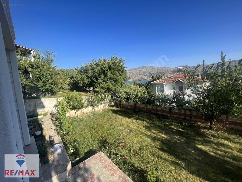 Hazar Gölünde Yüce Tatil Sitesinde Satılık 4+1 Yazlık Villa — fotoğraf 31