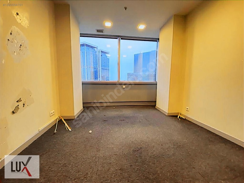 Maslak Beybi Giz Plazada Dekorasyonlu 250m2 Kiralık Ofis / Lux — fotoğraf 12