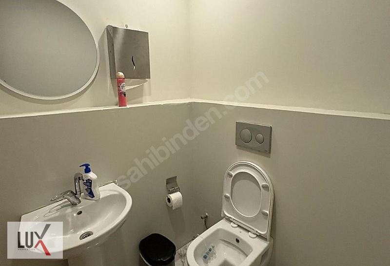 Maslak Beybi Giz Plazada Dekorasyonlu 250m2 Kiralık Ofis / Lux — fotoğraf 16