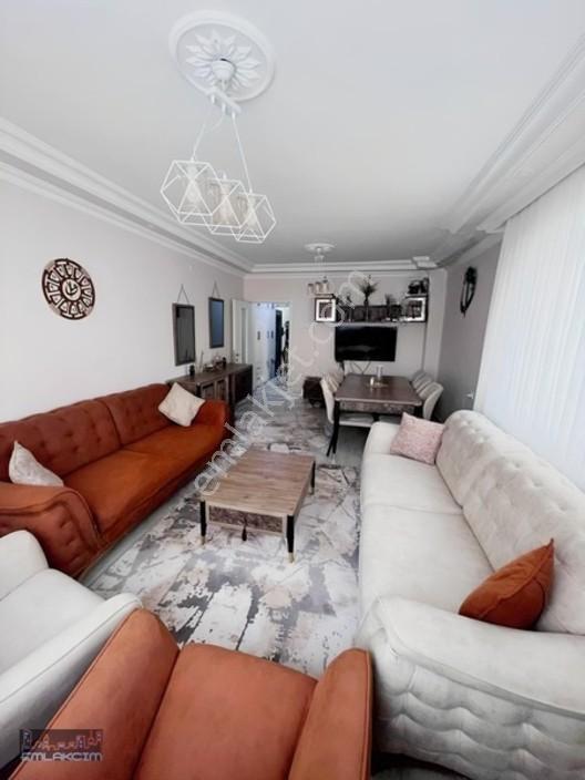 Emlakcımdan Vatan Cad.üzeri Ara Kat Asansörlü Full Bakımlı 2+1 — fotoğraf 2
