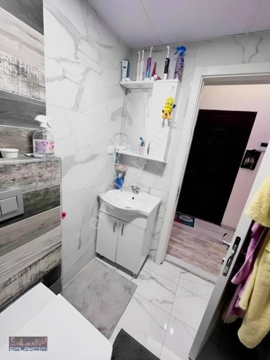 Emlakcımdan Vatan Cad.üzeri Ara Kat Asansörlü Full Bakımlı 2+1 — fotoğraf 18